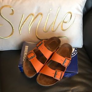 Birkenstock Arizona - women’s size 8